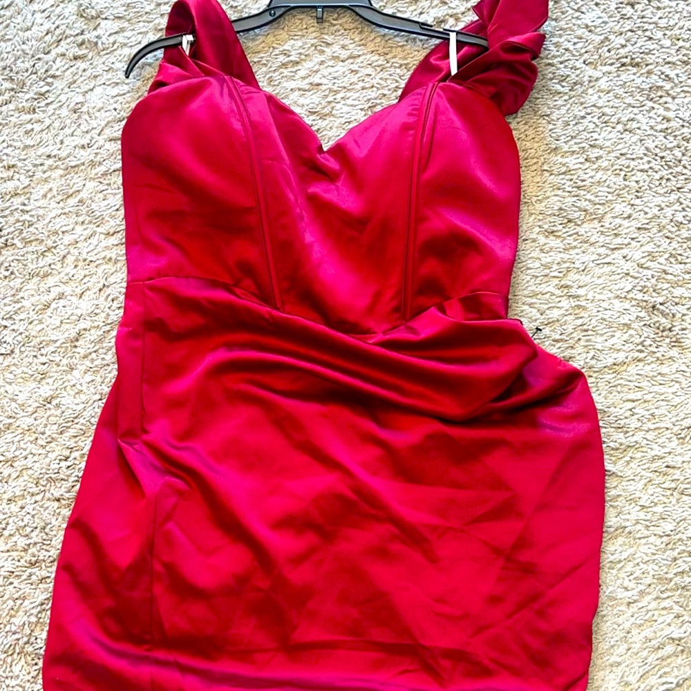 Lulus homecoming dress